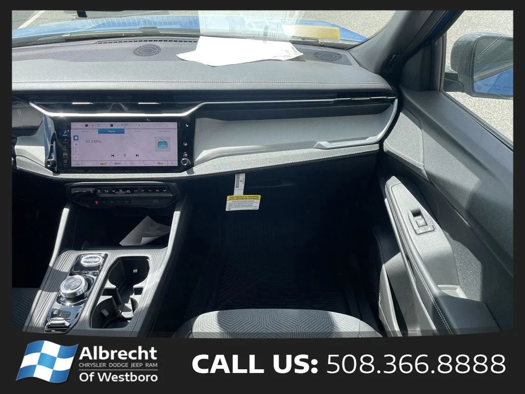 New 2026 Hydro Blue Pearl-Coat Exterior Paint Jeep Laredo image 17