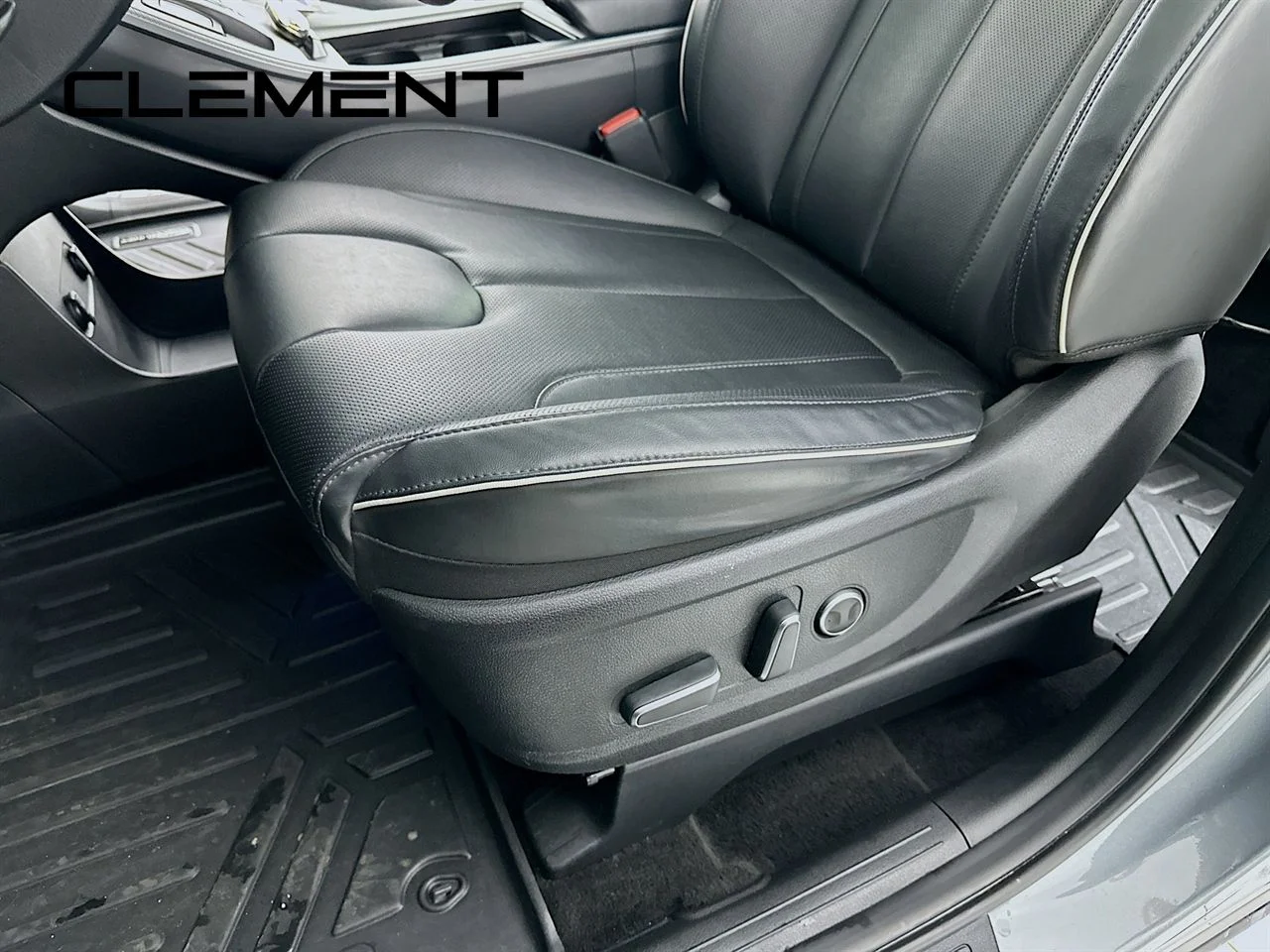 Used 2023 Steel / Graphite Hyundai XRT image 29