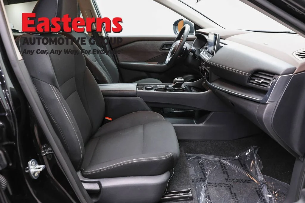 Used 2023 Black Nissan S image 24