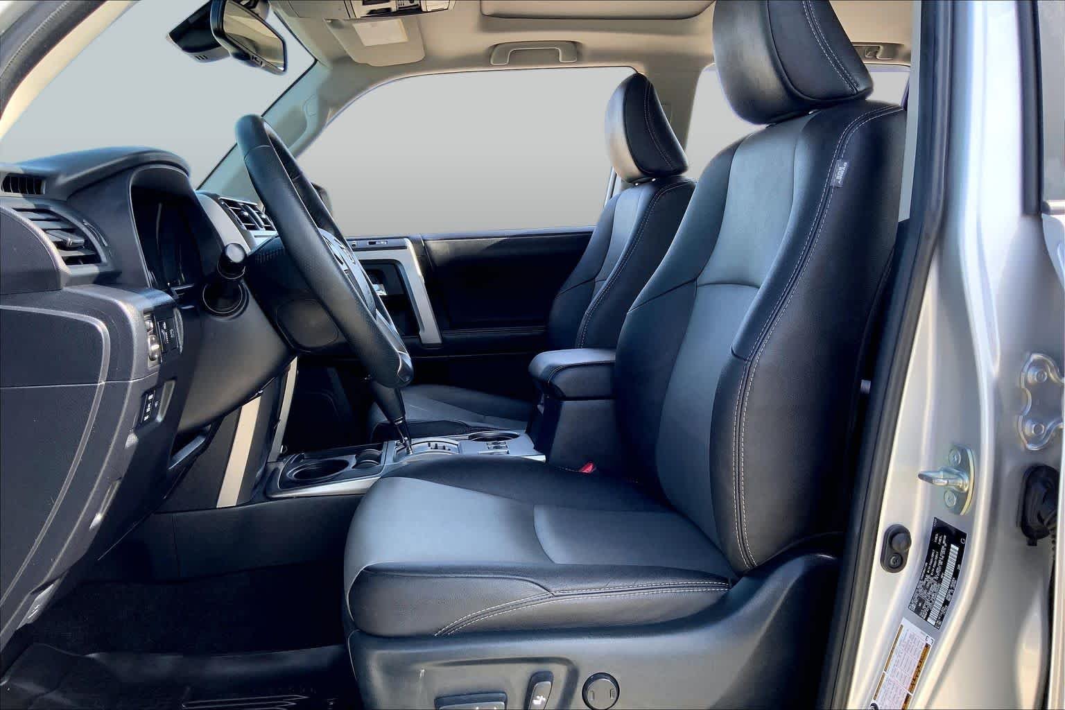 Used 2022 Classic Silver Metallic Toyota SR5 Premium image 8