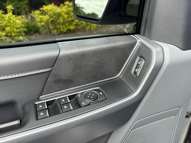 Used 2025 Silver Ford XLT image 17