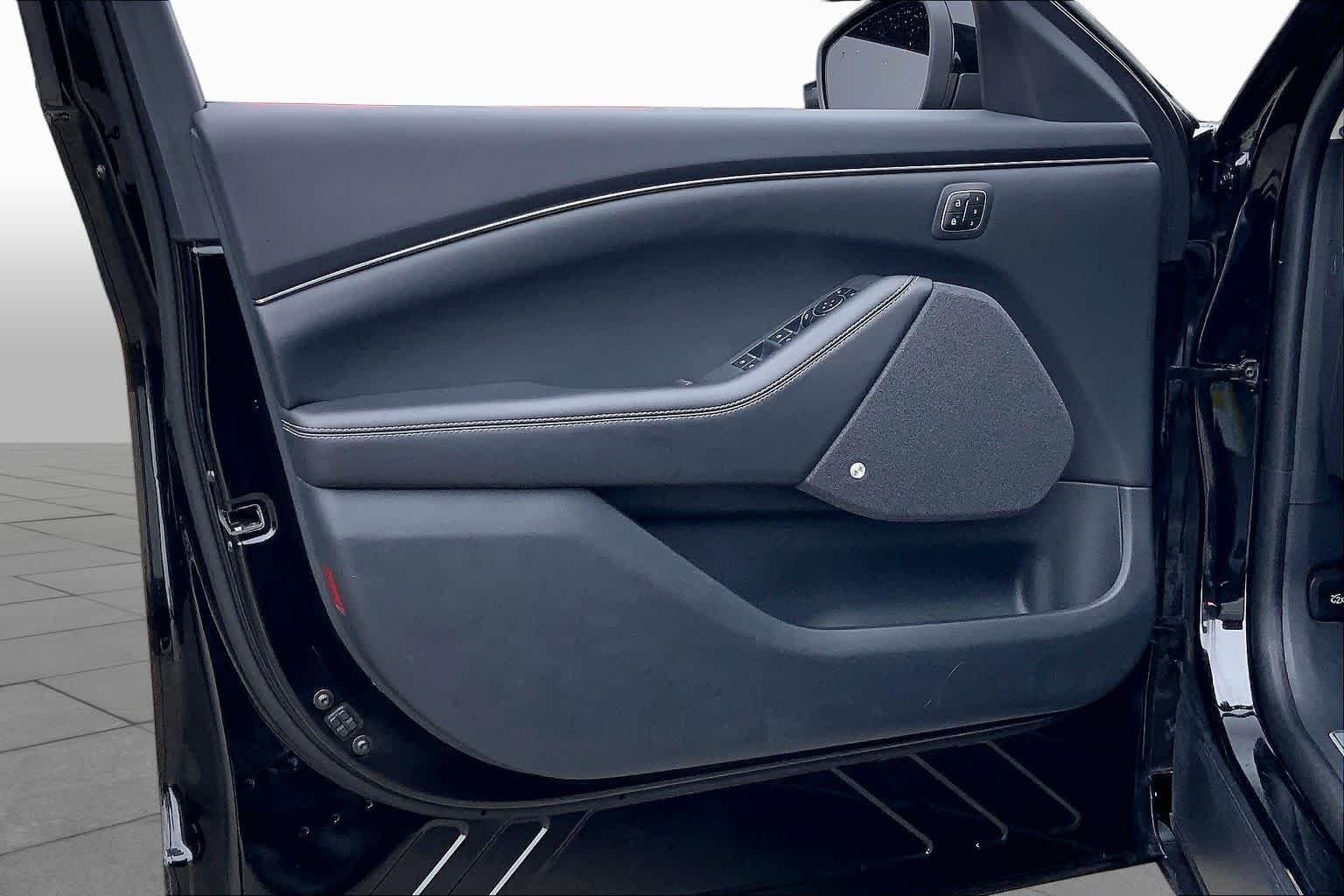Used 2023 Shadow Black Ford Premium image 20