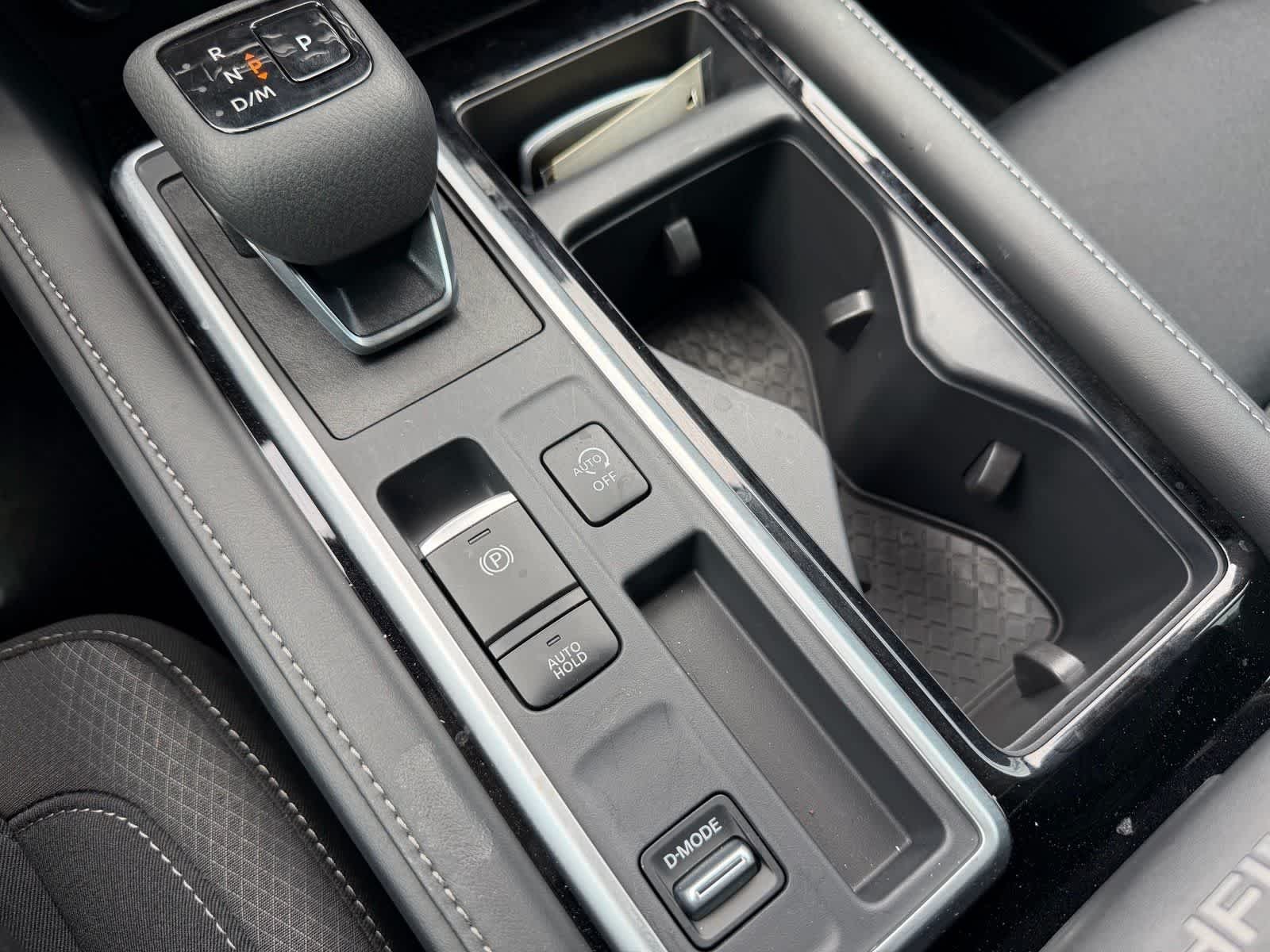 2026 Nissan Pathfinder SV - Photo 18