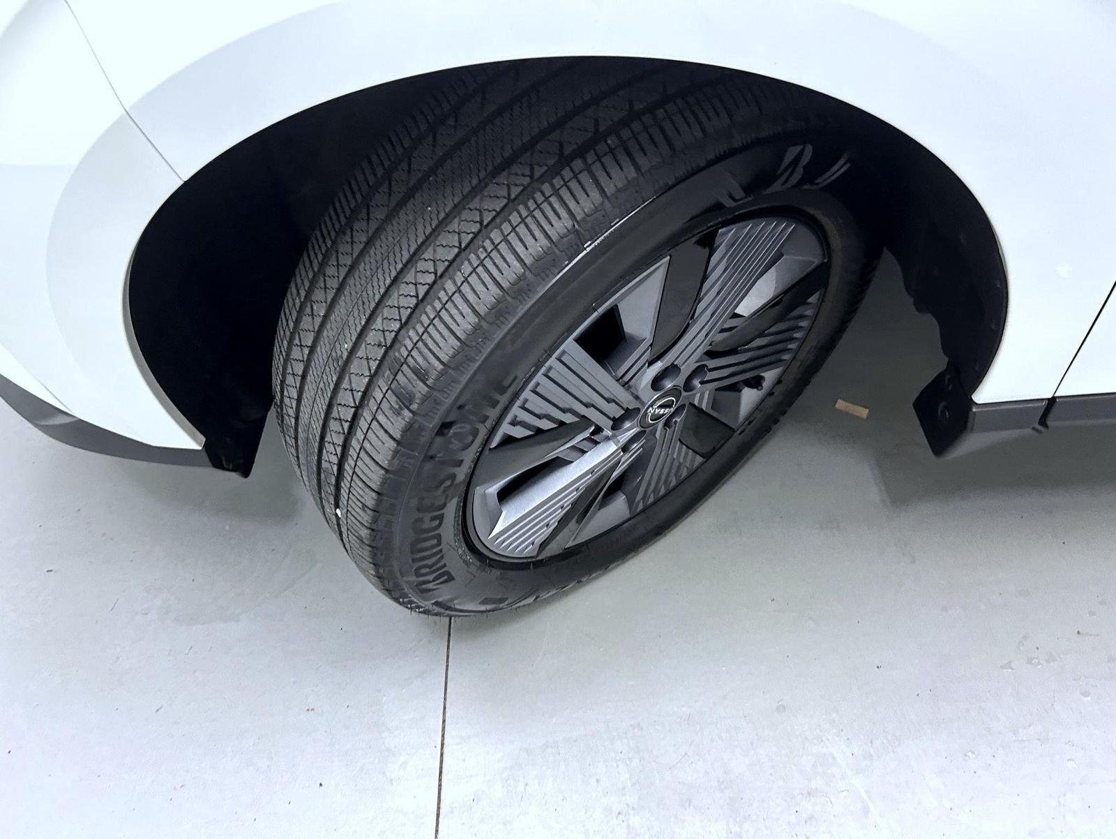 Certified Used 2025 White Nissan SL image 23