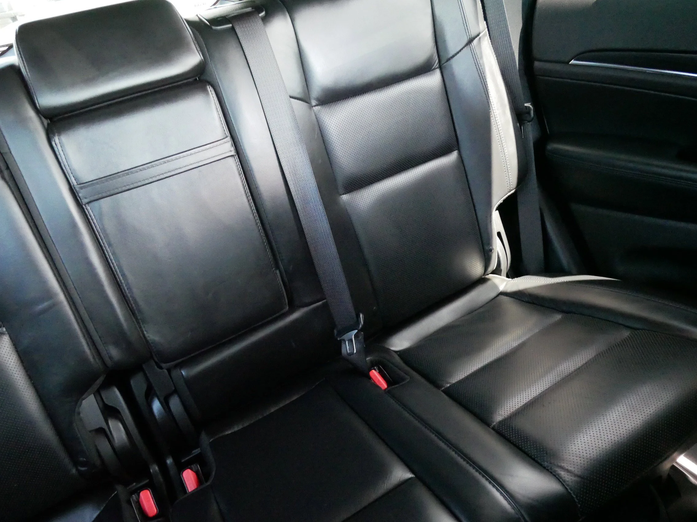 Used 2020 Velvet Red Pearlcoat Jeep Limited image 14