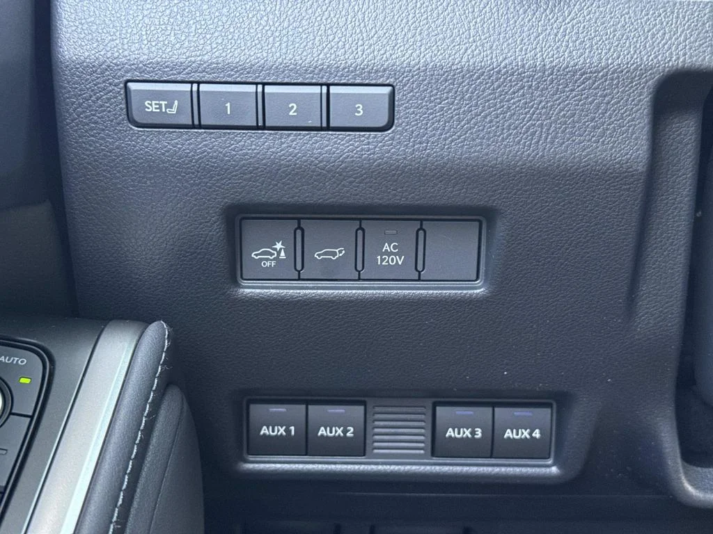 Used 2026 Black Lexus 550 Overtrail image 21