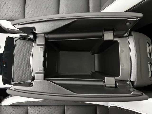 New 2026 Summit White Buick Sport Touring image 30