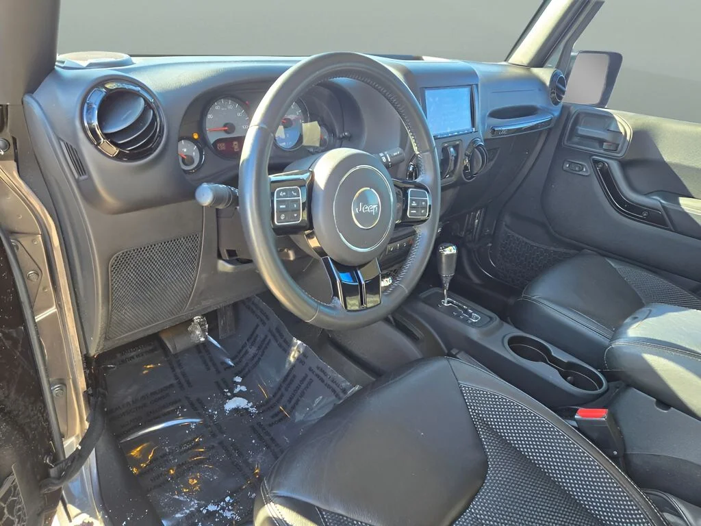 Used 2016 Gray Jeep Unlimited Sahara image 16