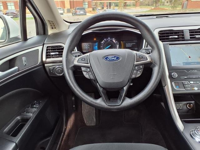 Used 2019 White Ford  image 18