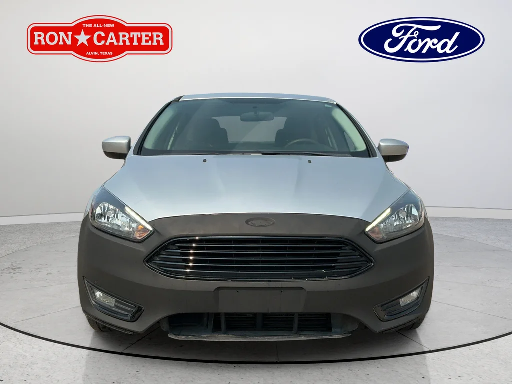 Used 2018 Silver Ford SE image 2