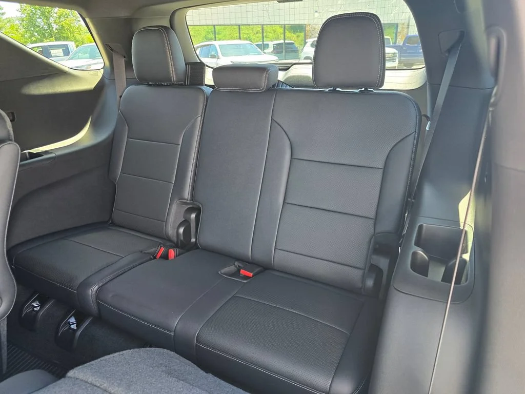 2026 Chevrolet Traverse LT - Photo 14