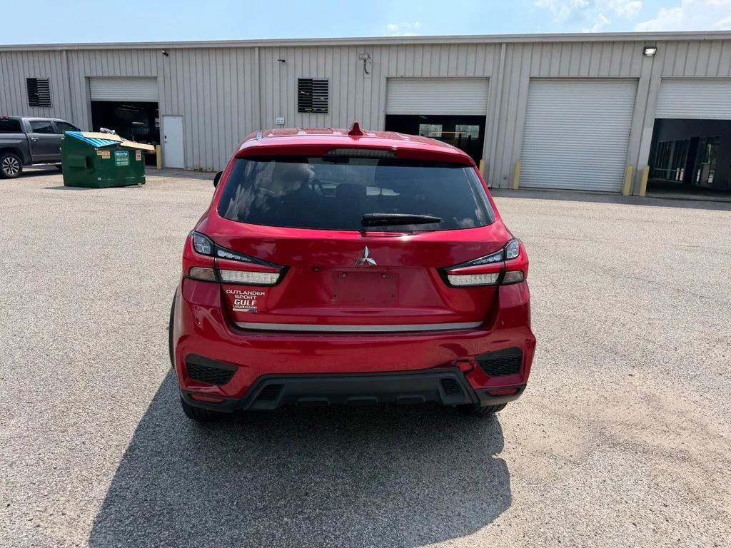 Used 2020  Mitsubishi 2.0 ES image 6