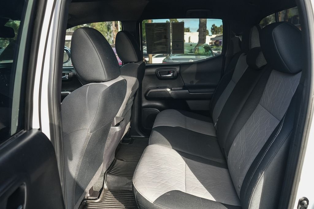 2021 Toyota Tacoma TRD Off Road - Photo 17