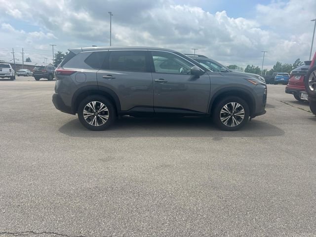 Used 2021 Gray Nissan SV image 5