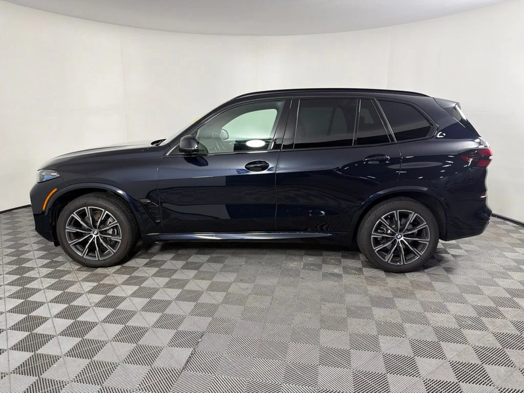 Certified Used 2026 Carbon Black Metallic BMW xDrive40i image 8