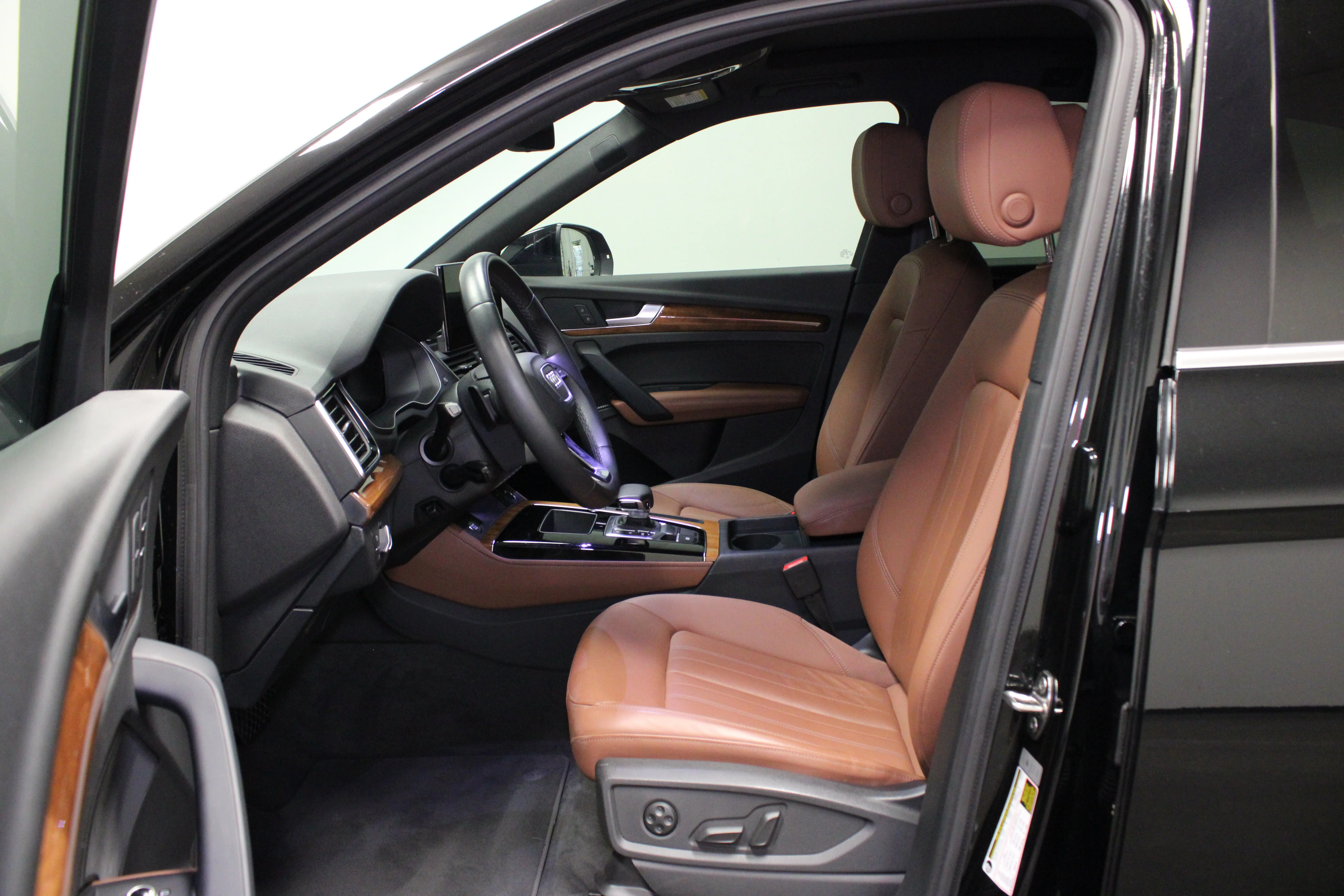 Used 2023 Black Metallic Audi 45 S line Premium image 19