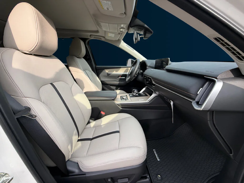 New 2026 White Mazda 3.3 Turbo Premium image 17