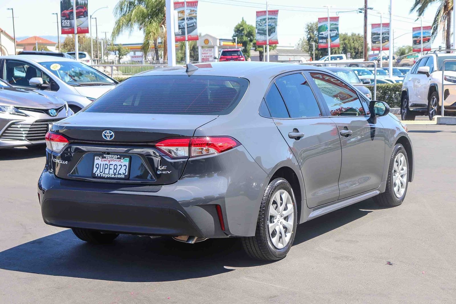 Used 2025 Underground Toyota LE image 7