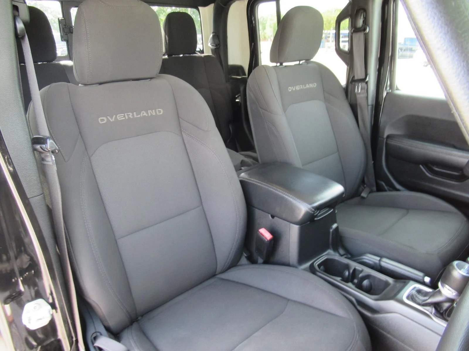 2023 Jeep Gladiator Overland - Photo 9