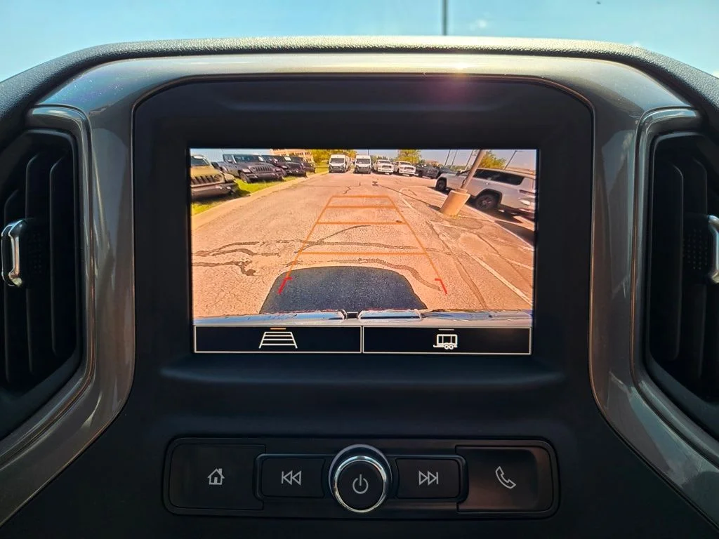 Used 2024 White GMC Pro image 20