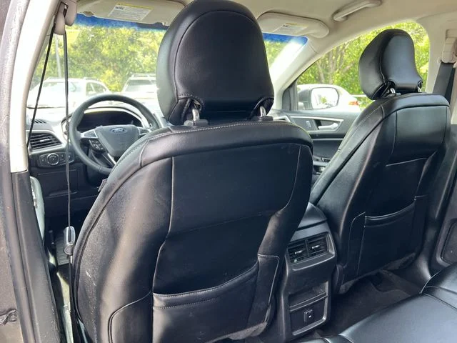 Used 2019 Gray Ford SEL image 23