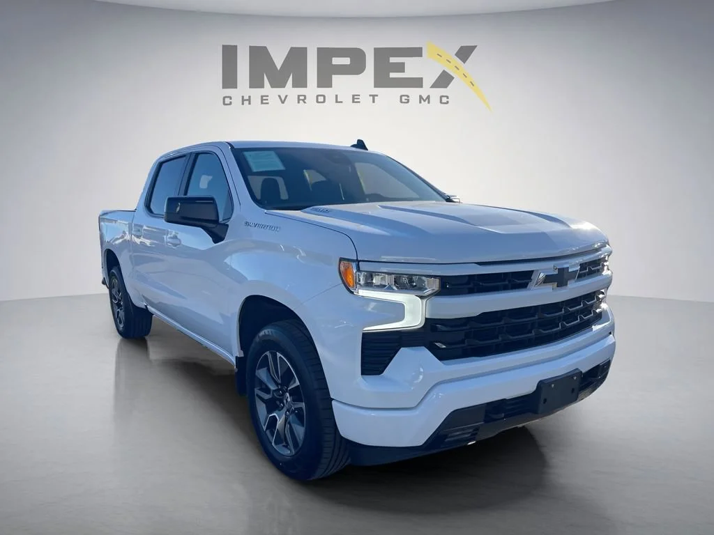 Used 2024 Summit White Chevrolet RST image 7