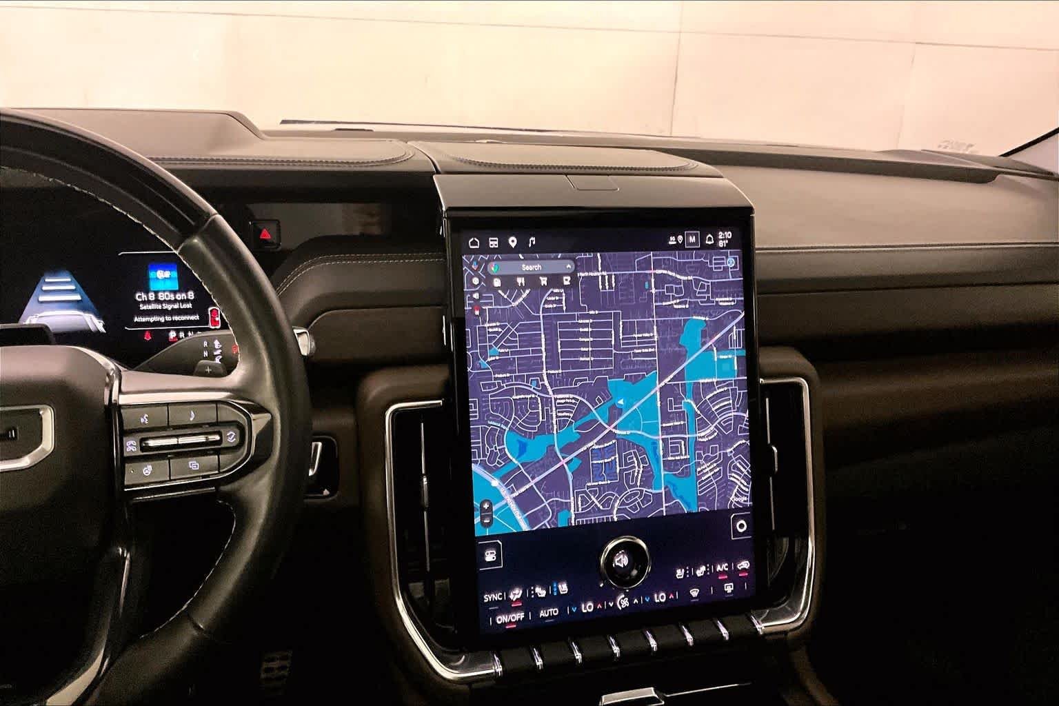 2025 GMC Yukon XL Denali Ultimate - Photo 7