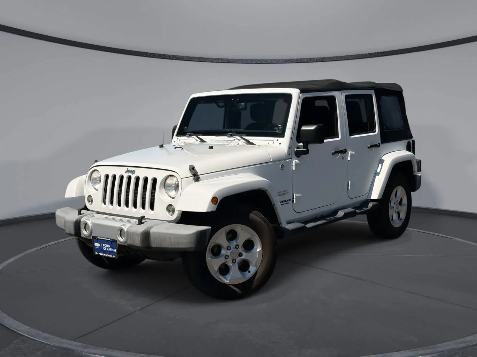 2014 Jeep Wrangler Sahara's photo