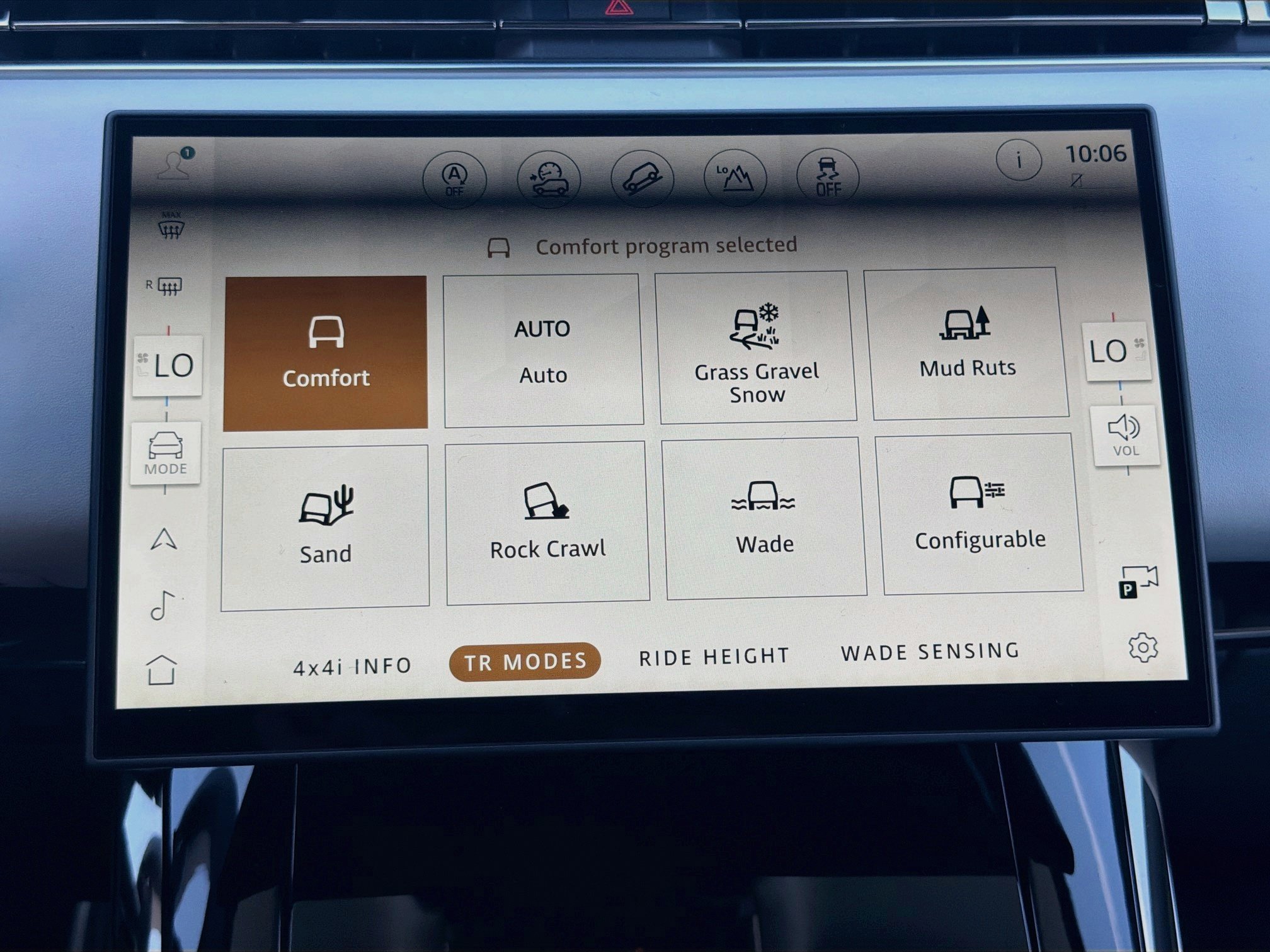 New 2026 Borasco Grey LAND ROVER Autobiography image 47