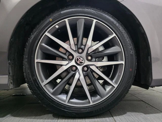 Used 2024 Gray Toyota XLE image 25