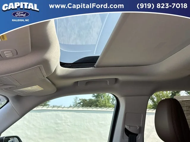 Used 2023  Ford Outer Banks image 22