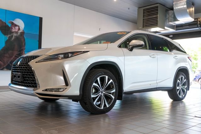Used 2022 White Lexus 350L image 3