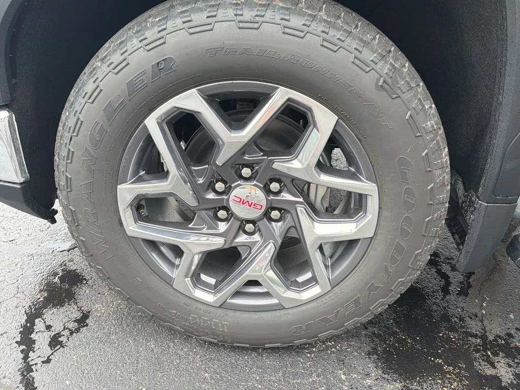 2026 GMC Sierra 1500 SLT - Photo 27