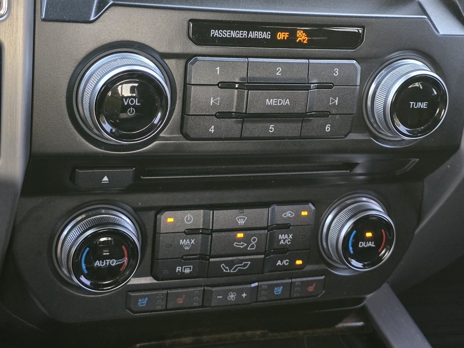 Used 2015 Red Ford Platinum image 21