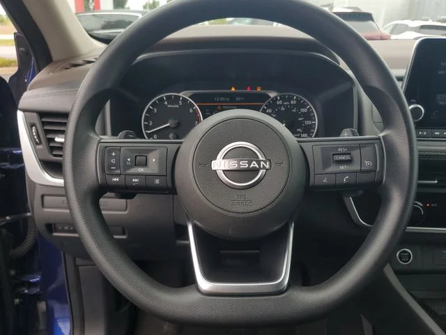 Used 2023 Blue Nissan S image 19