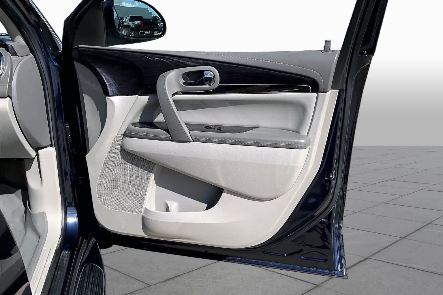 Used 2017 Dark Sapphire Blue Metallic Buick Convenience image 22