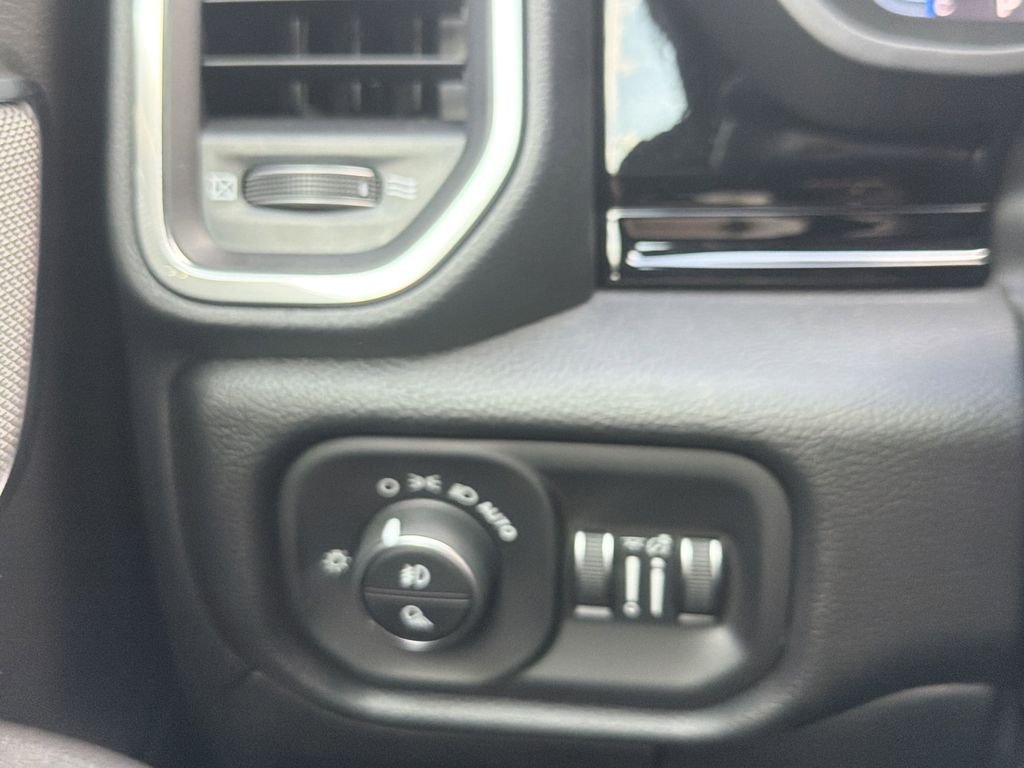 2026 RAM 1500 Laramie - Photo 17