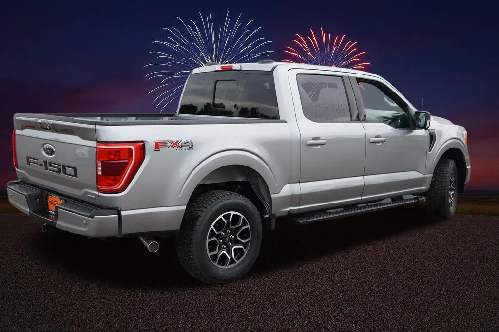Certified Used 2023 Iconic Silver Metallic Ford XLT image 5