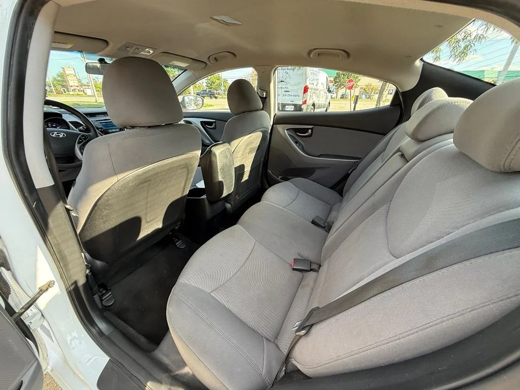 Used 2016 White Hyundai SE image 24