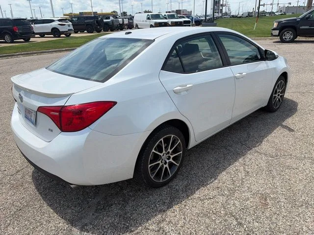 Used 2017 White Toyota L image 3
