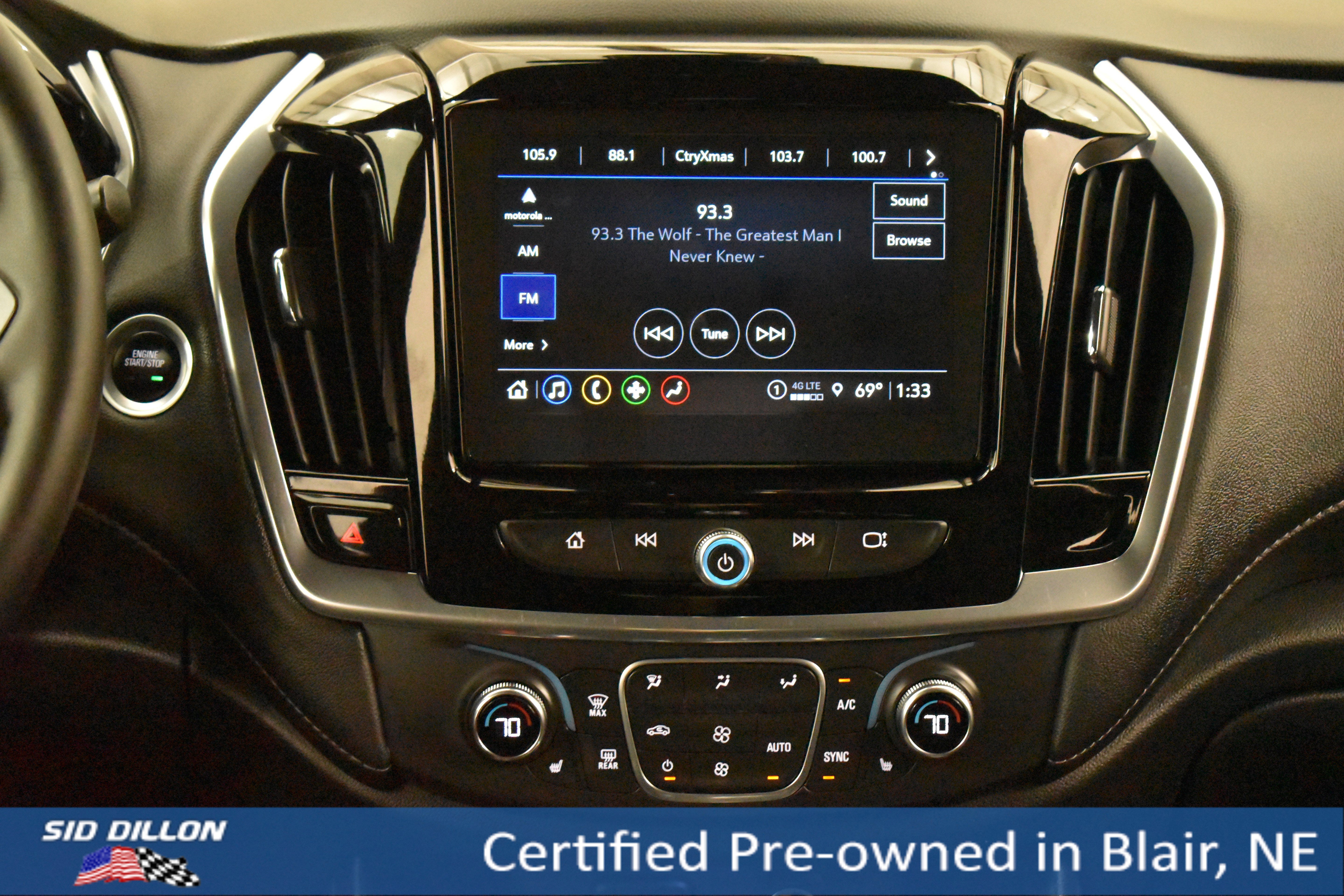 Used 2023 Summit White Chevrolet LT Cloth image 5