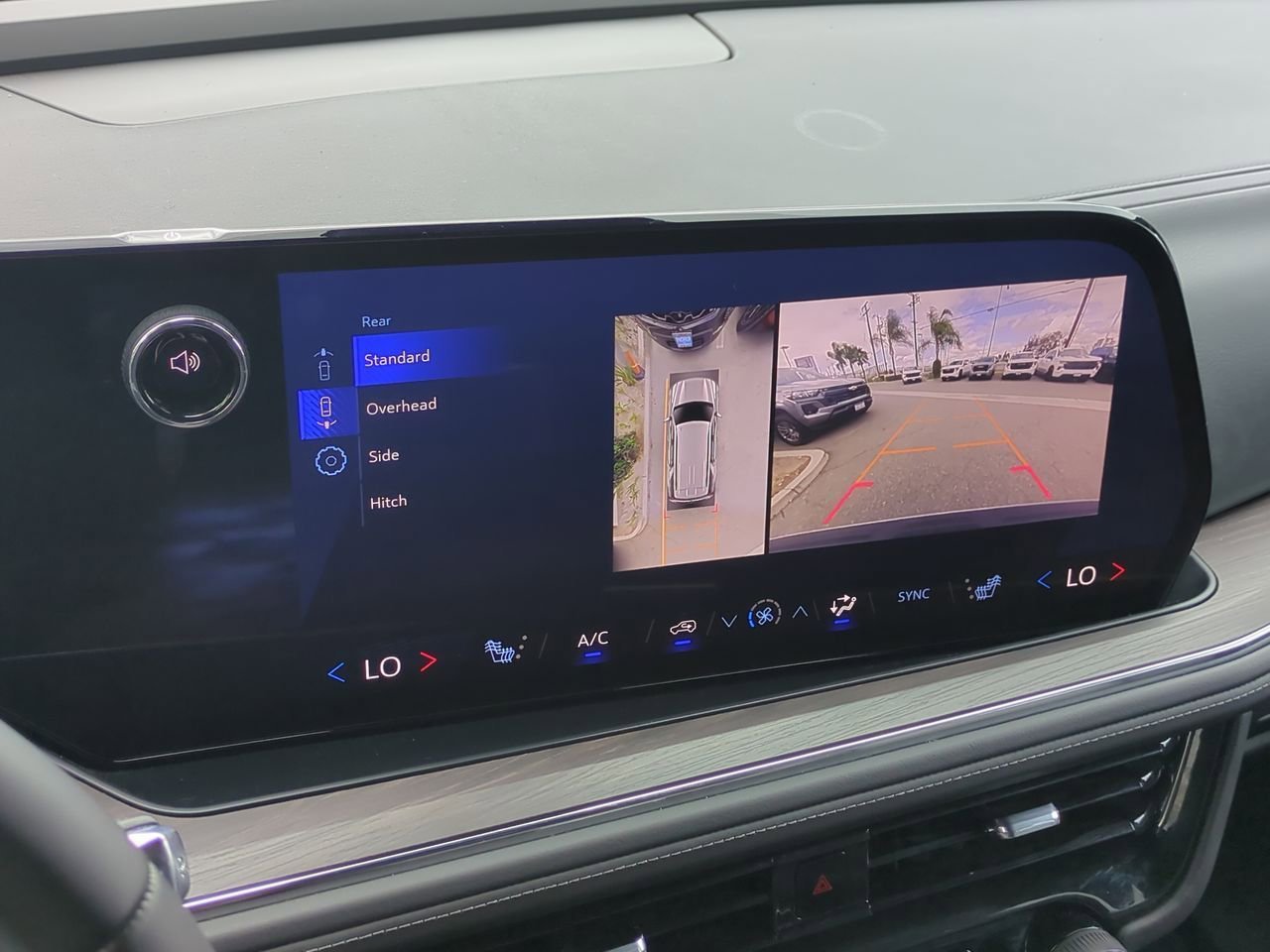 2025 Chevrolet Tahoe LT - Photo 15