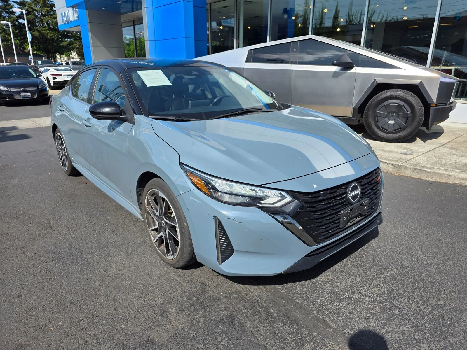 2024 Nissan Sentra SR CVT's photo