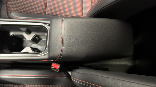 Used 2025 Super Black Nissan SR image 19