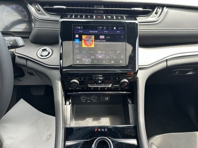Used 2024 White Jeep Altitude X image 14
