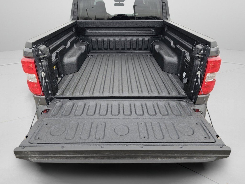New 2026 Carbonized Gray Metallic Ford XLT image 24