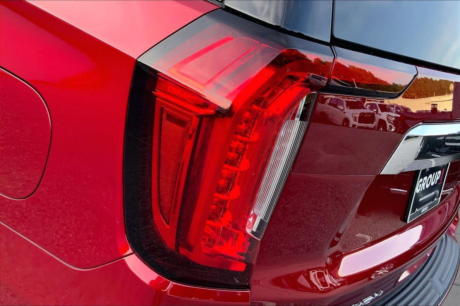 Used 2022 Cayenne Red Tintcoat GMC SLT image 25