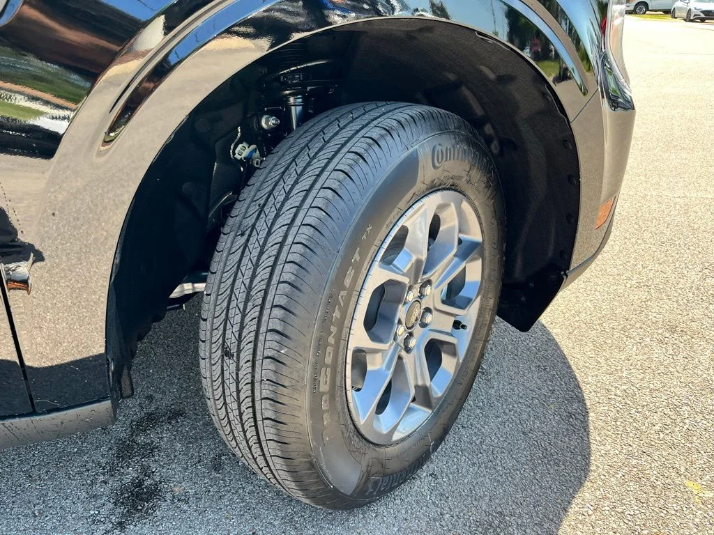 New 2026 Black Ford XLT image 6