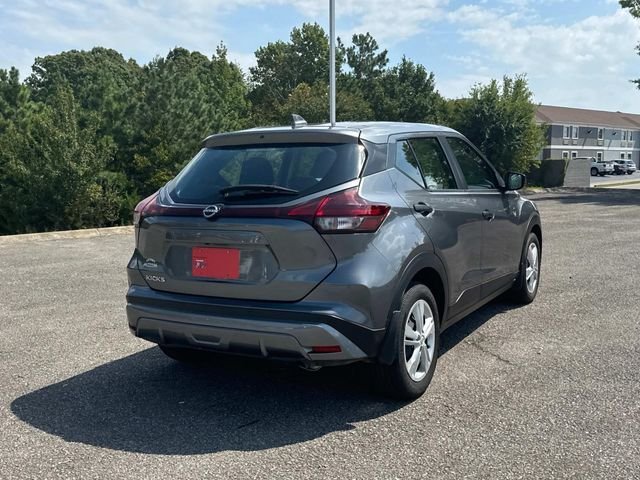 Used 2023 Gray Nissan S image 4