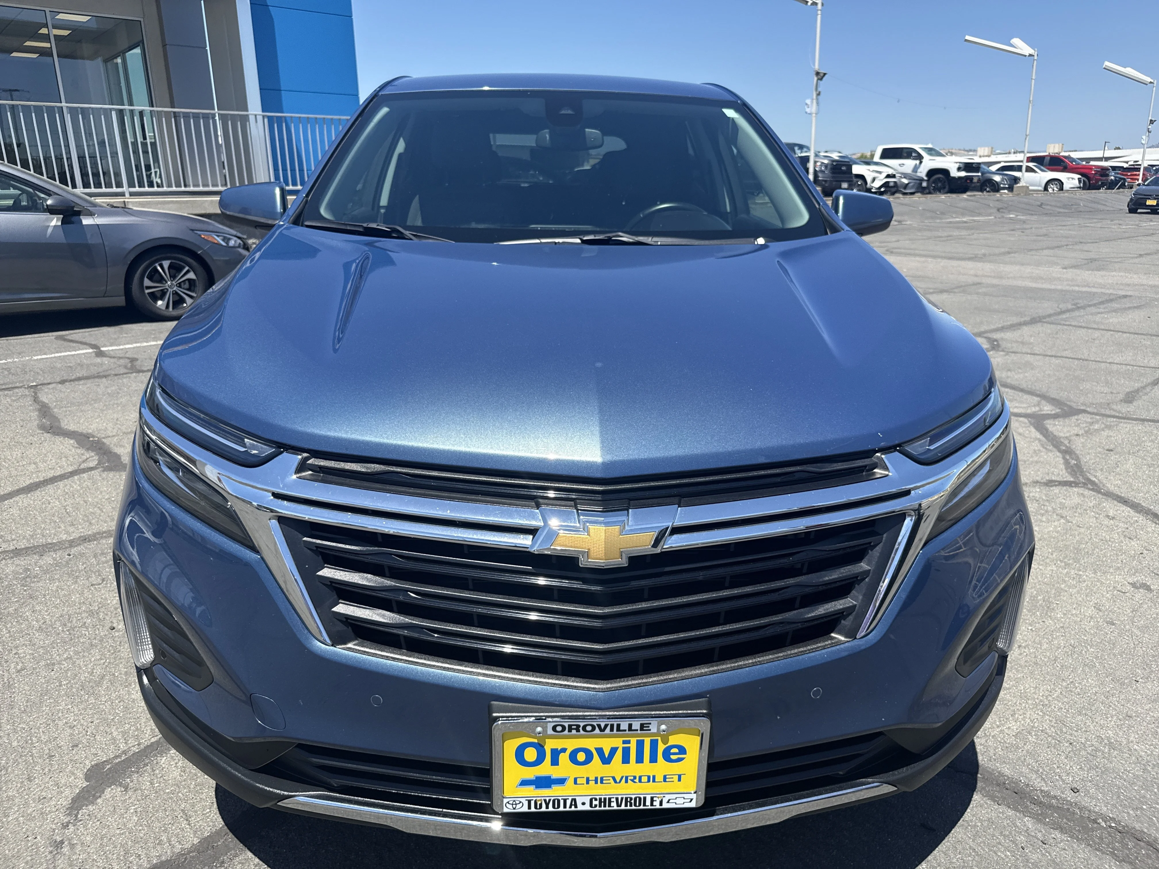 Used 2024 Lakeshore Blue Metallic Chevrolet LT image 8